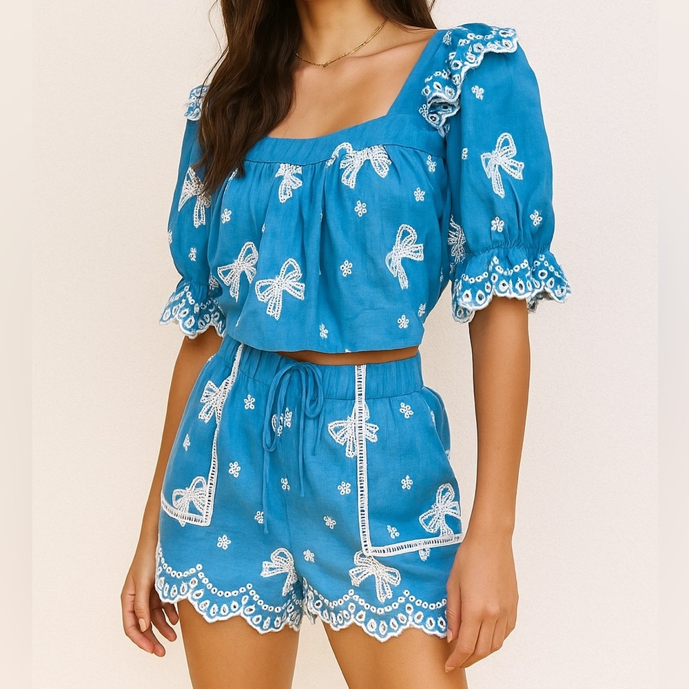 Mable by Anthropologie Embroidered top & shorts set with bows Size Small